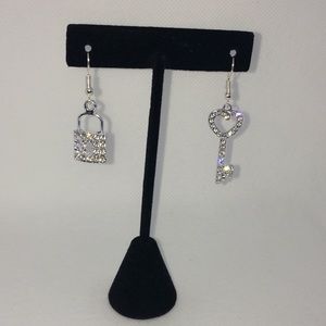 Sale!!Silvertone Rhinestone Lock&Key Earrings